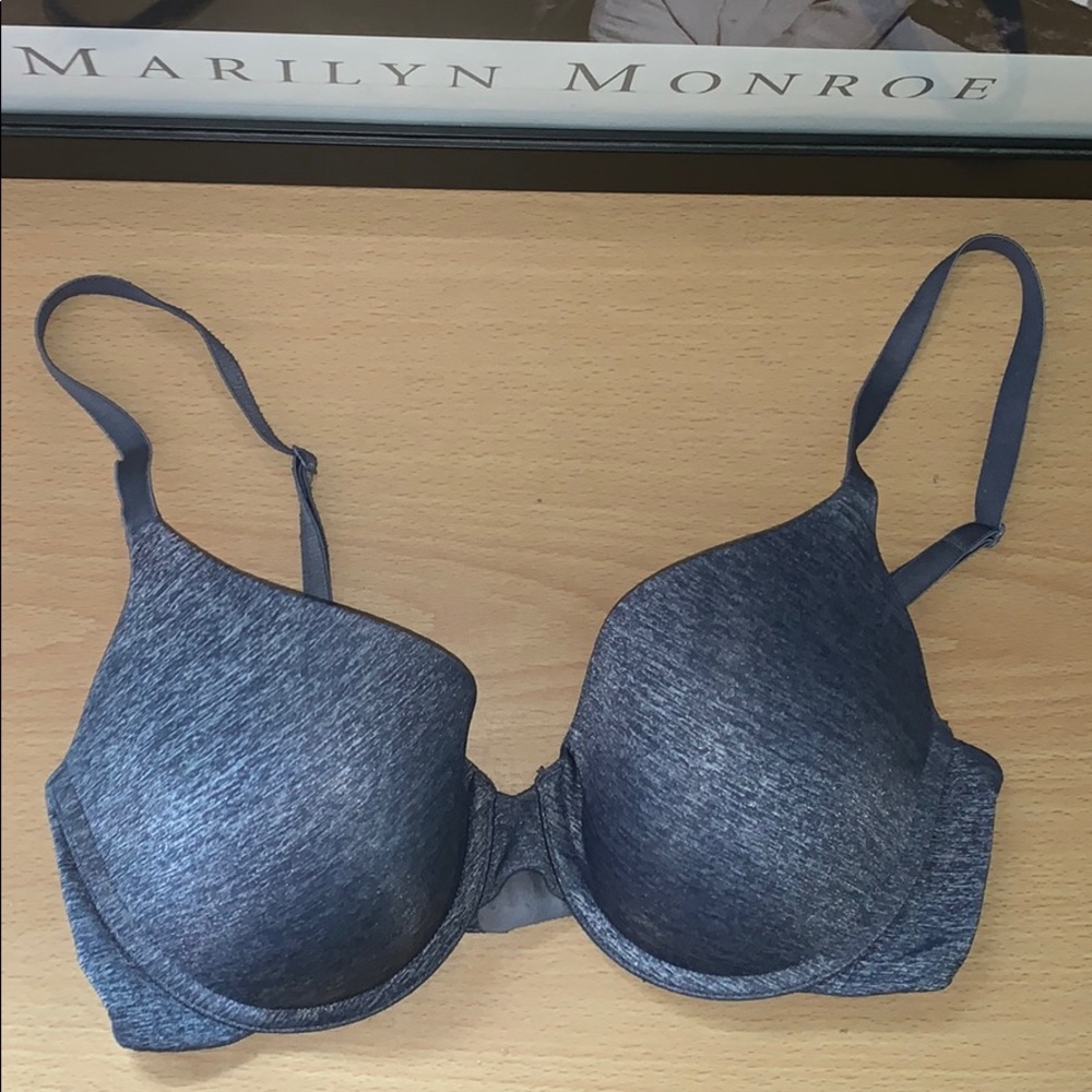 Victoria’s Secret 34D Uplift Semi Demi Bra